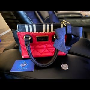 Mini betsey Johnson hand purse